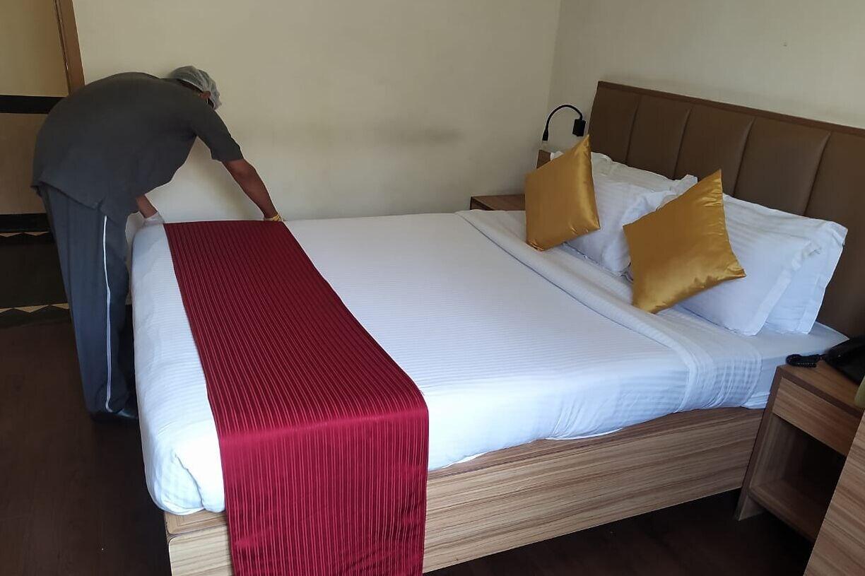 מומביי Hotel Plaza מראה חיצוני תמונה