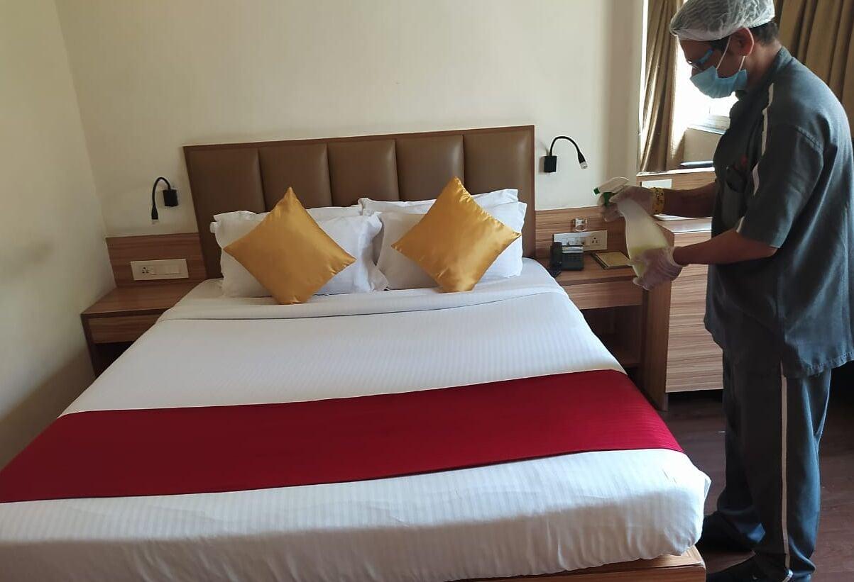 מומביי Hotel Plaza מראה חיצוני תמונה
